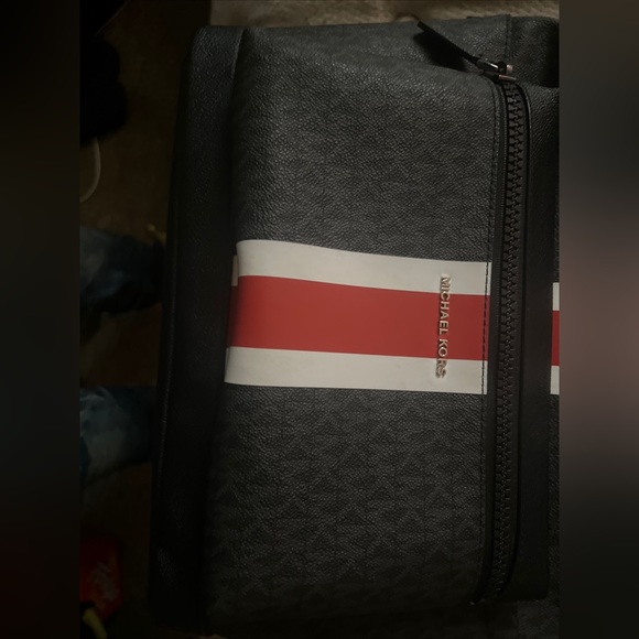 New Michael kors authentic backpack - Picture 7 of 7